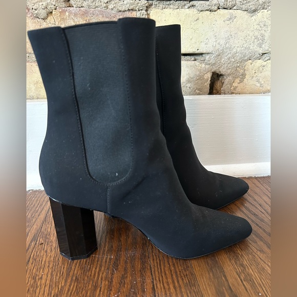 Donald Pliner barely worn designer boots - Picture 1 of 1